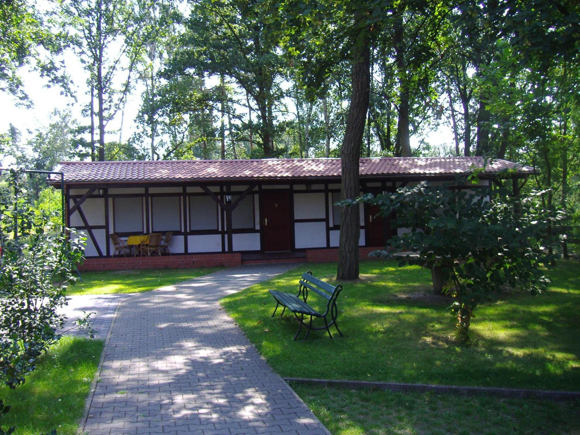 Hotel & Restaurant Lindengarten Lubben Exterior photo